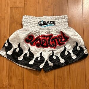 Namazu White and Black Flame Women's Shorts